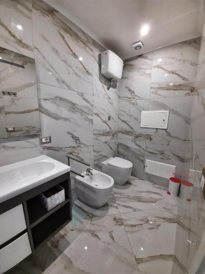 Re Ferdinando Apartment Napoli Ngoại thất bức ảnh